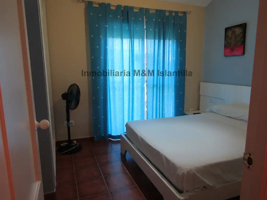 Habitación de Casa adosada en venta en Islantilla con Jardín privado, Terraza y Amueblado