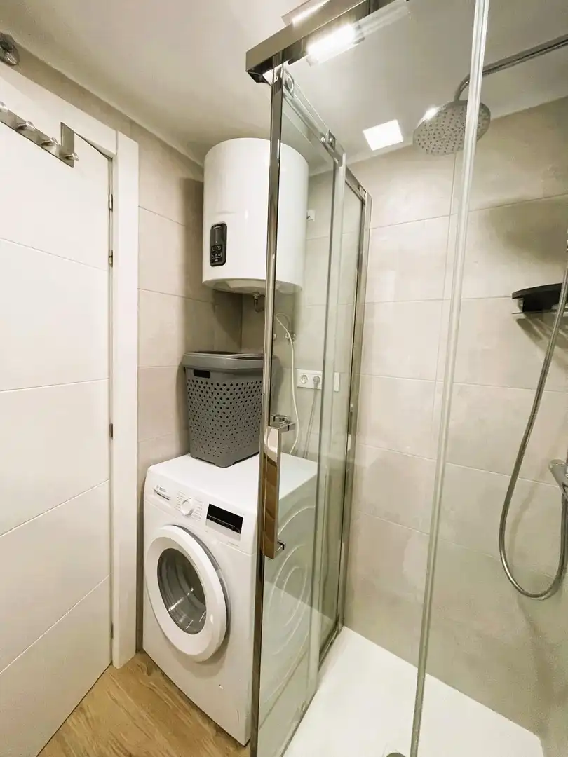 Bathroom of Apartments for sale in Cuenca  with Air Conditioner, Terrace and Furnished