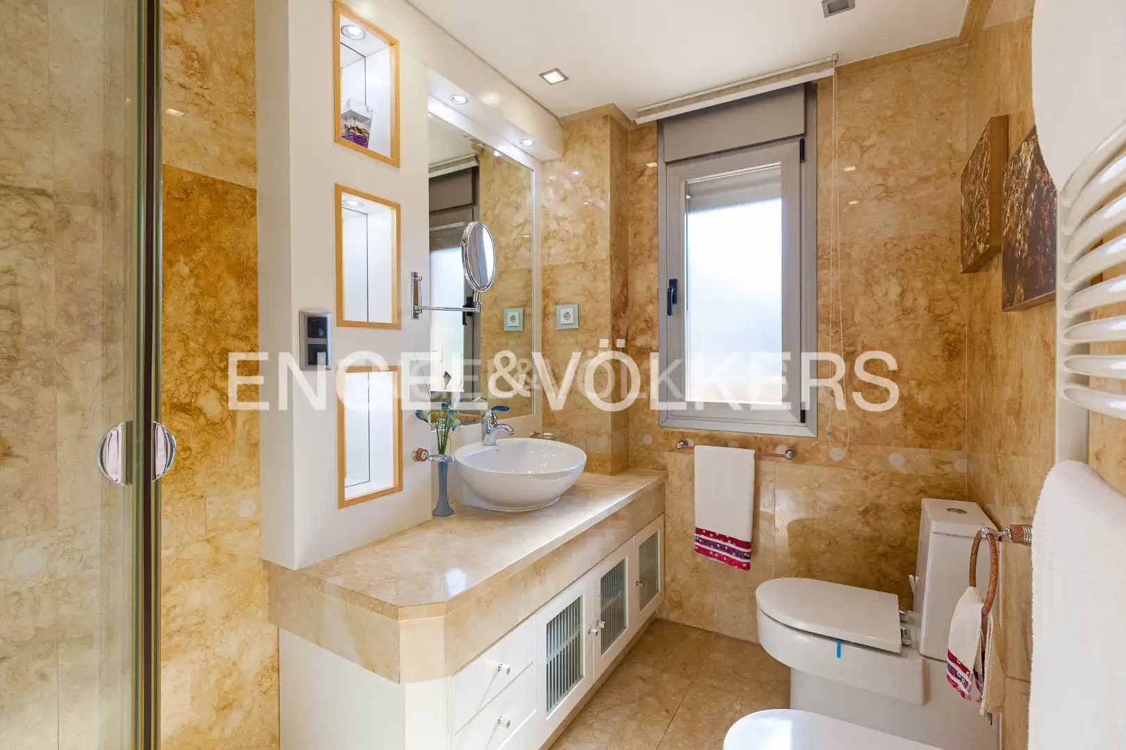 Baño de Casa o chalet en venta en Azuqueca de Henares con Aire acondicionado, Calefacción y Jardín privado