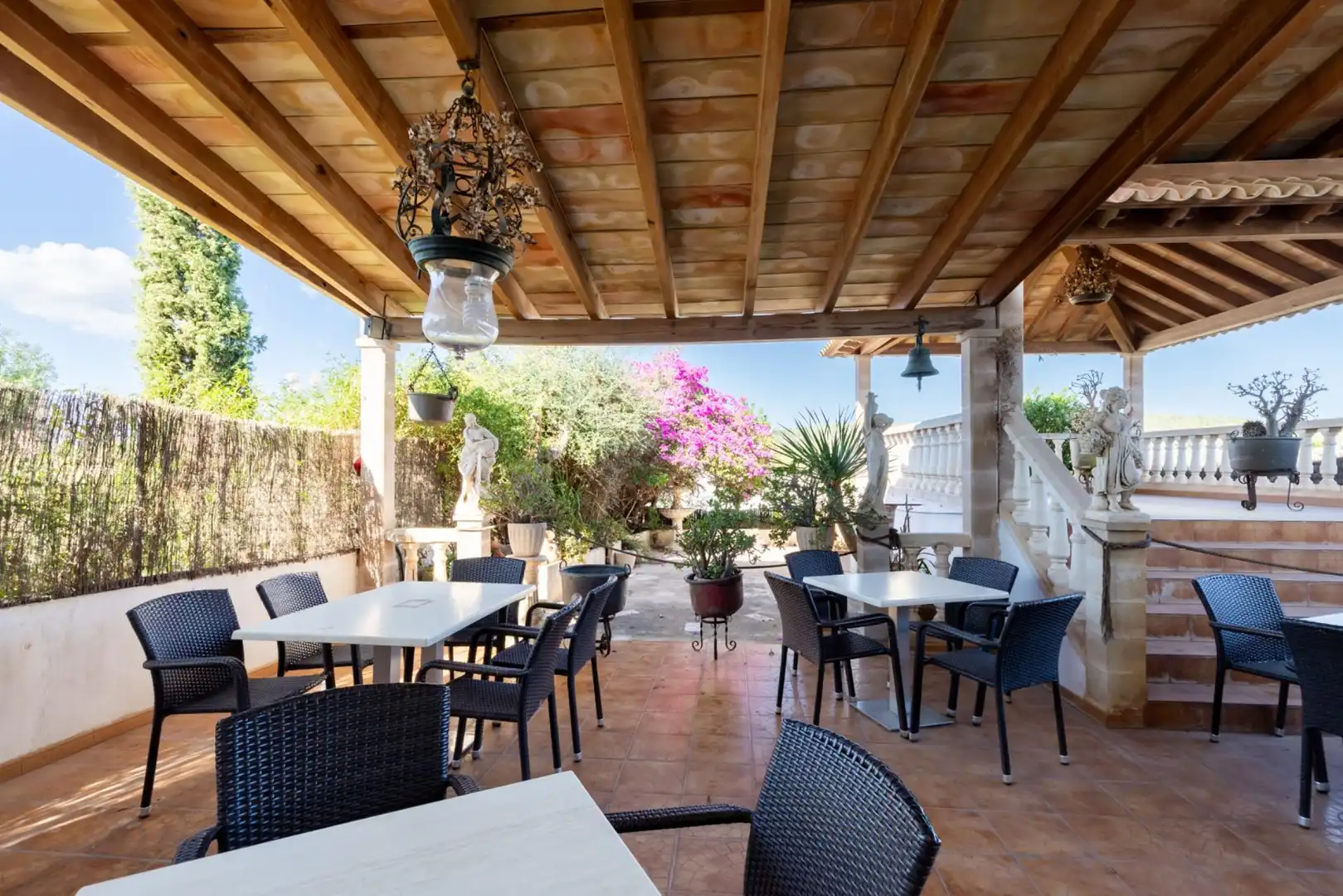 Local comercial en traspàs a Camí de N'Olesa