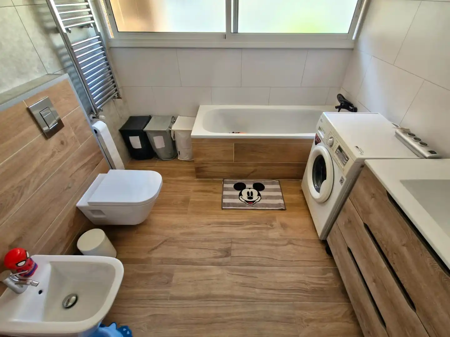 Bany de Pis en venda en Sant Andreu de la Barca amb Calefacció, Parquet i Terrassa