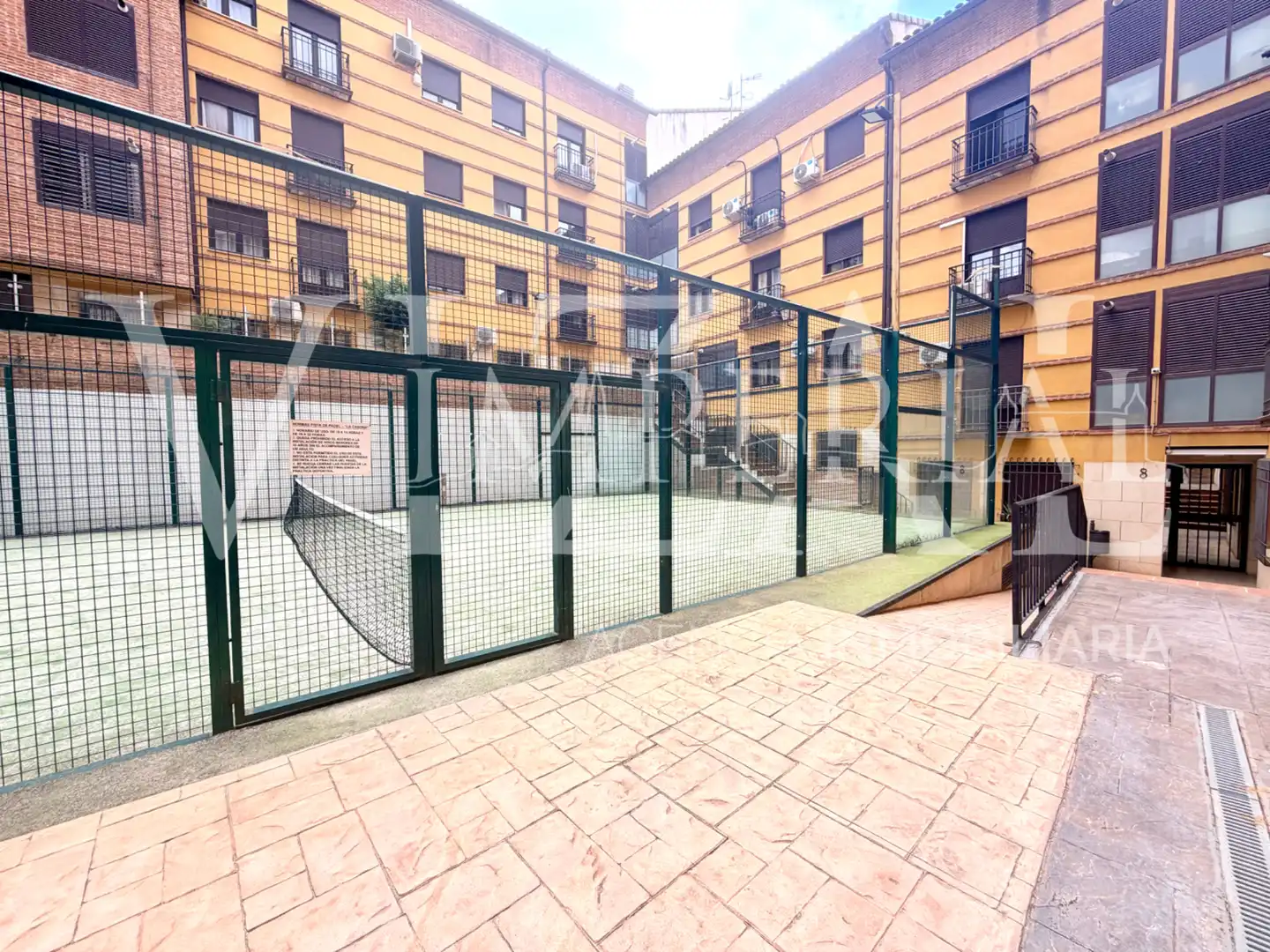 Außenansicht von Wohnung zum Verkauf in Ocaña mit Heizung, Privatgarten und Parkett