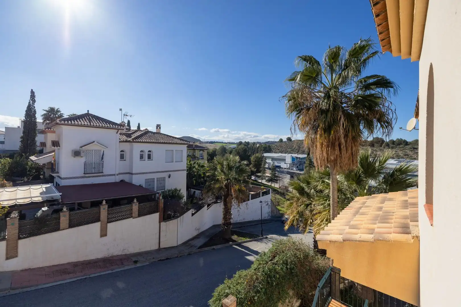 Vista exterior de Casa o chalet en venta en Alhendín con Calefacción, Jardín privado y Terraza