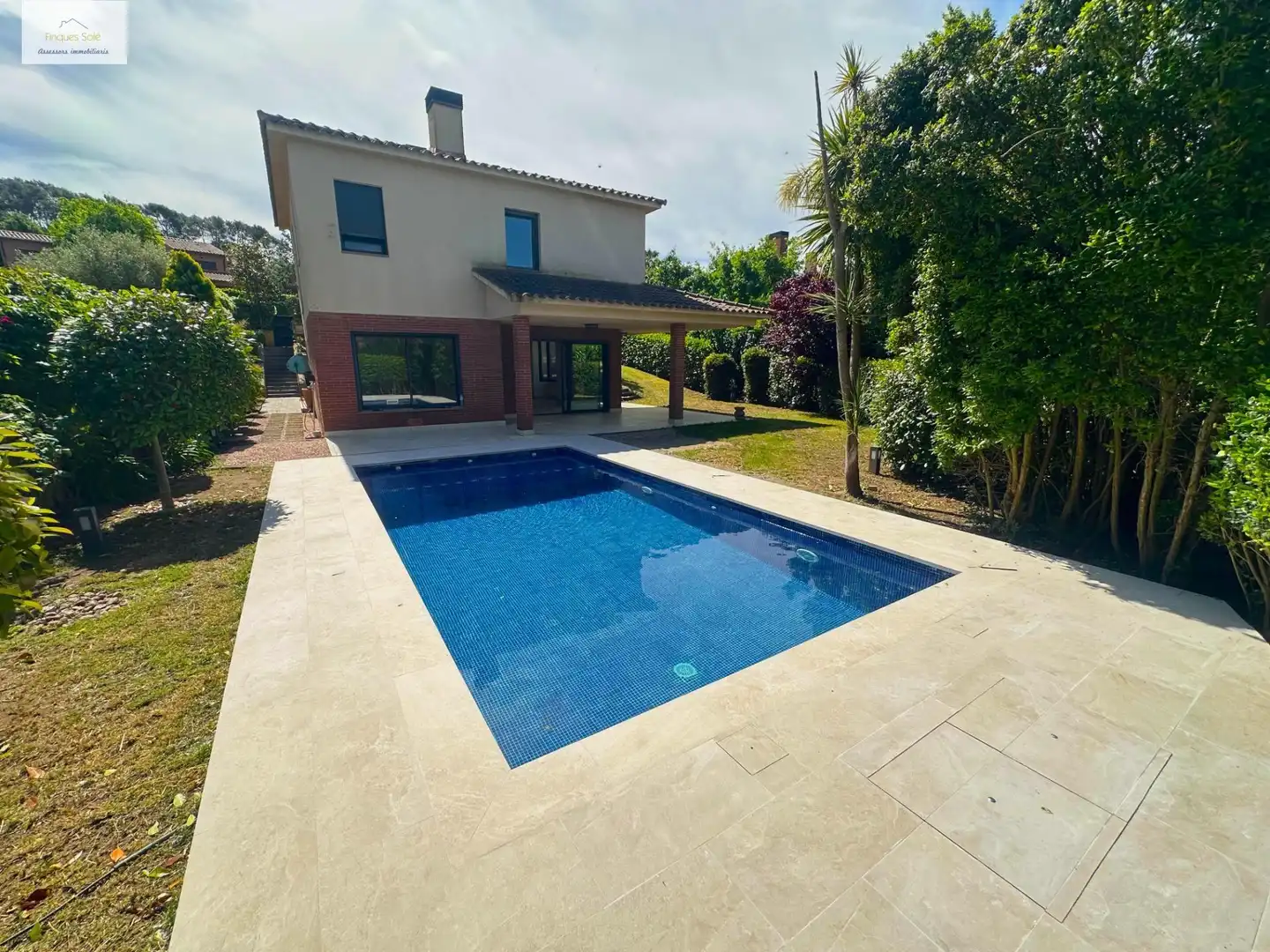 Swimming pool of Houses for sale in La Roca del Vallès  with Air Conditioner, Heating and Private garden