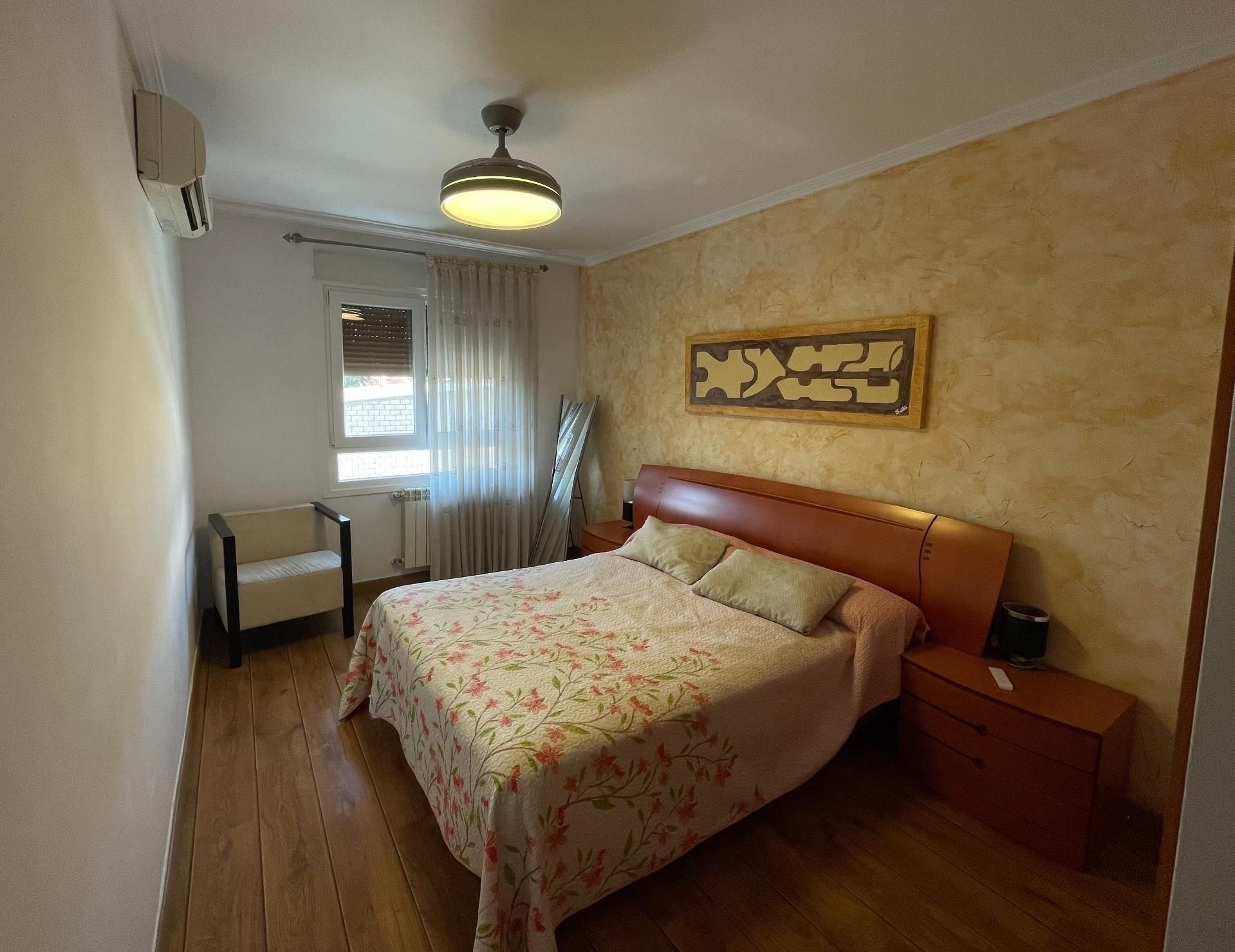 Bedroom of Flat for sale in Villena  with Air Conditioner, Heating and Storage room