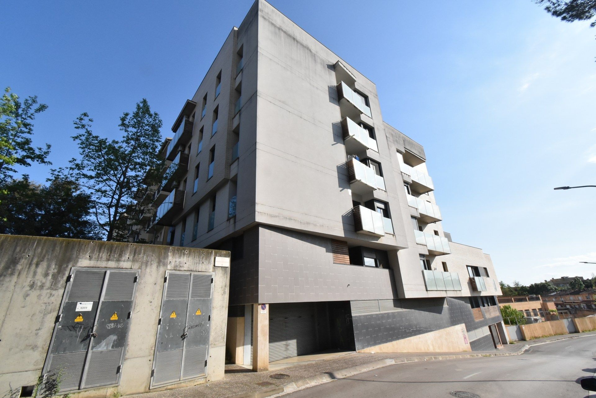 Vista exterior de Garatge en venda en Girona Capital