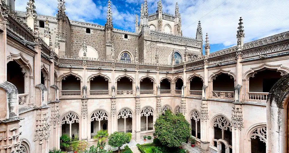 Außenansicht von Gebäude zum Verkauf in Toledo
