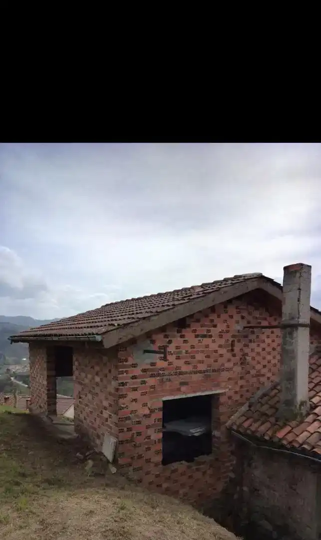 Vista exterior de Casa adosada en venta en Bimenes con Jardín privado