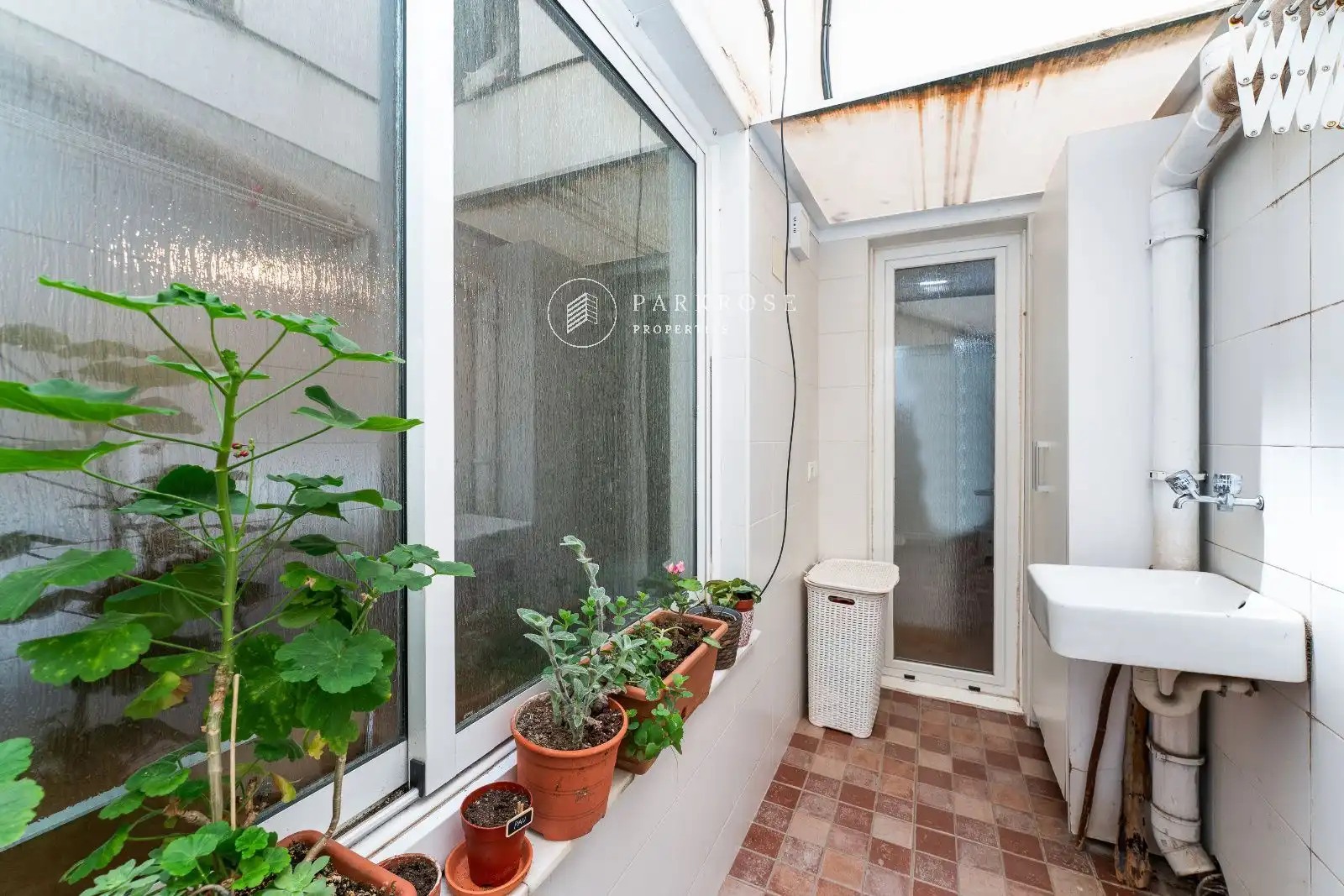 Balcony of Flat for sale in Barcelona  with Air Conditioner and Heating