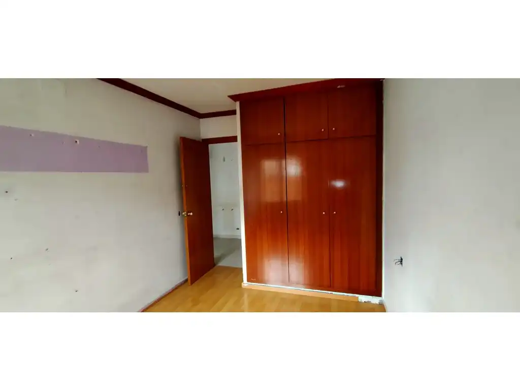 Schlafzimmer von Wohnung zum Verkauf in Salt