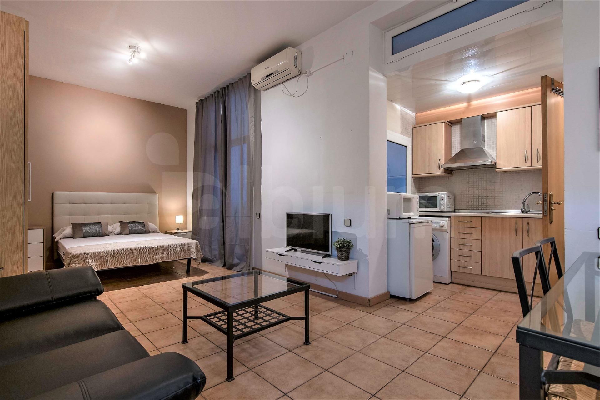 Bedroom of Study for rent in  Barcelona Capital  with Air Conditioner, Furnished and Balcony