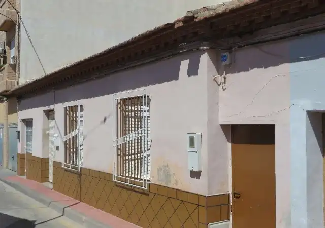 Vista exterior de Piso en venta en Pedanías Oeste
