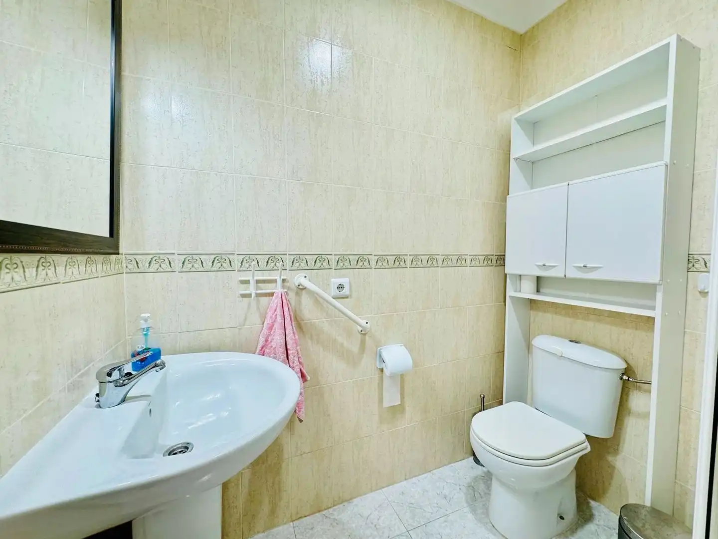 Baño de Apartamento en venta en Torrox con Aire acondicionado y Piscina comunitaria