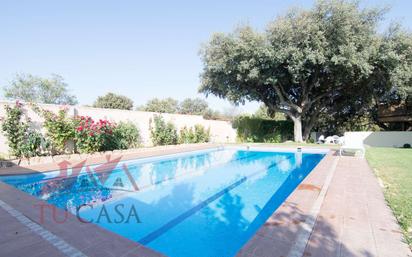 Swimming pool of House or chalet for sale in Nambroca  with Air Conditioner, Heating and Private garden