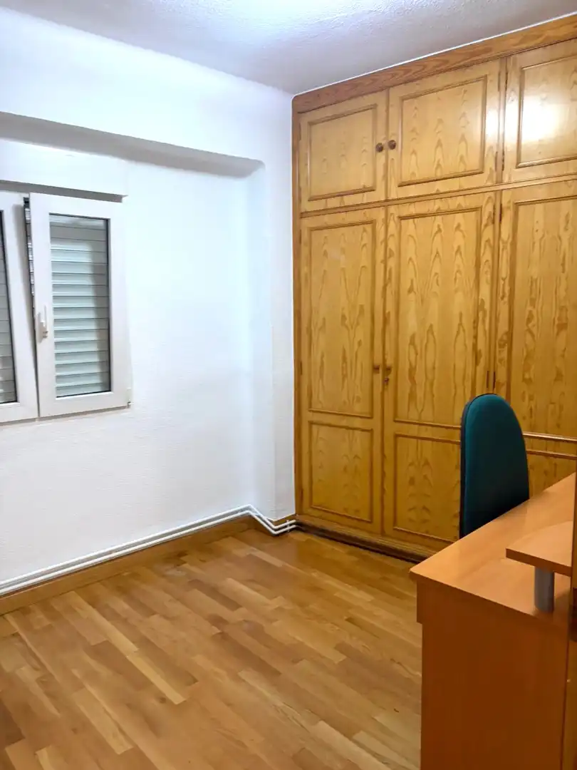 Habitación de Piso de alquiler en Murcia con Aire acondicionado, Calefacción y Parquet