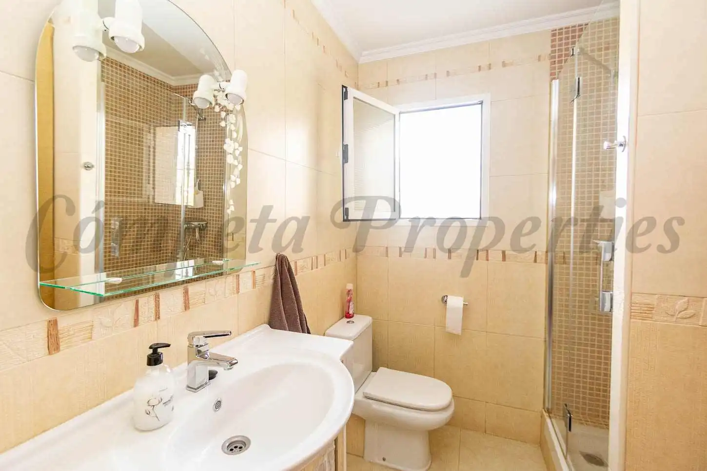 Chalet con terraza en venta en Lagos, imagen 9