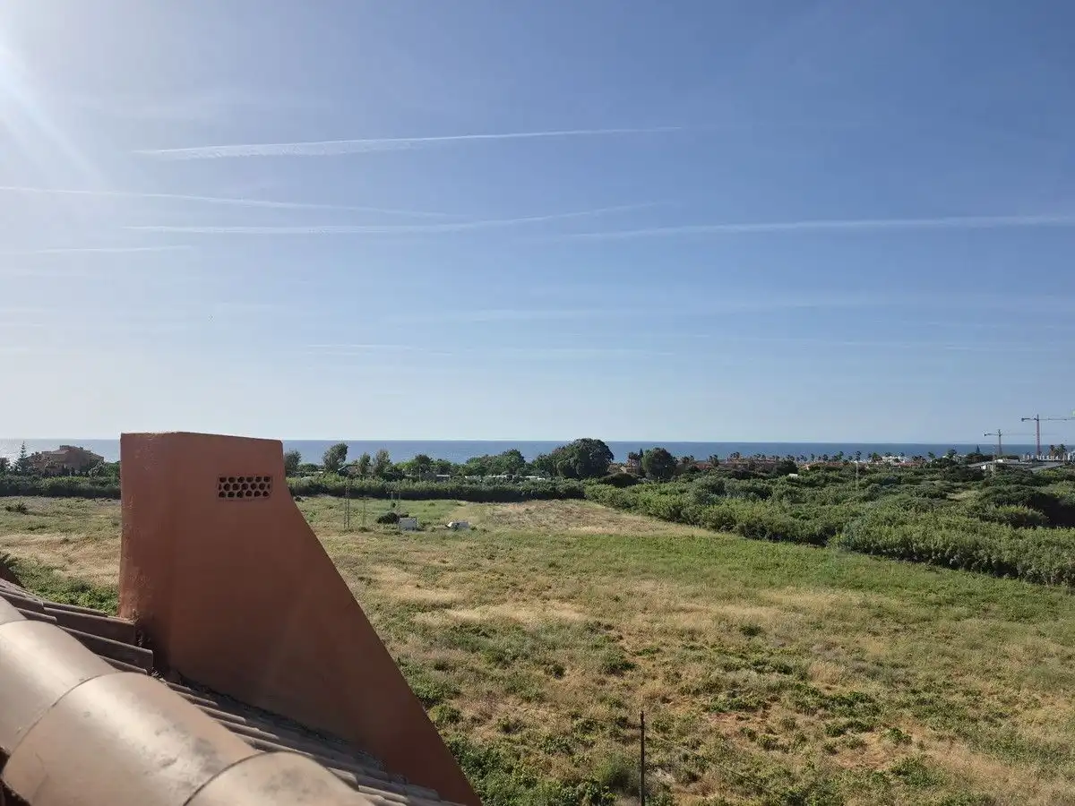 Dachboden zum Verkauf in Manilva mit Klimaanlage, Heizung und Terrasse