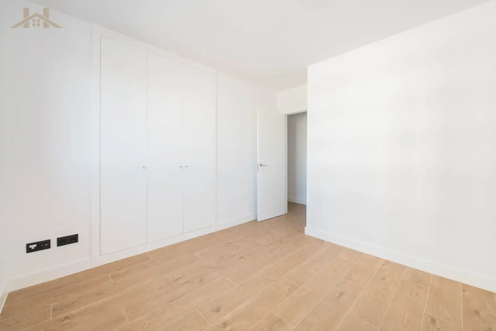 Schlafzimmer von Wohnung zum Verkauf in Tres Cantos mit Klimaanlage, Heizung und Terrasse