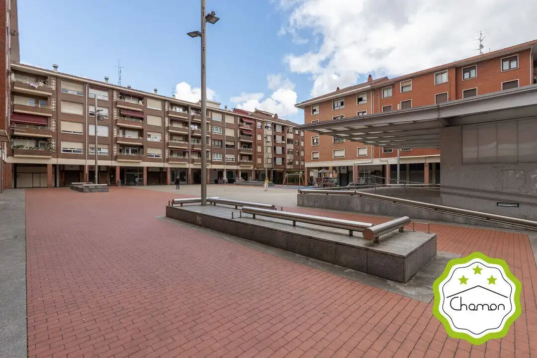 Exterior view of Flat for sale in Arrigorriaga  with Terrace