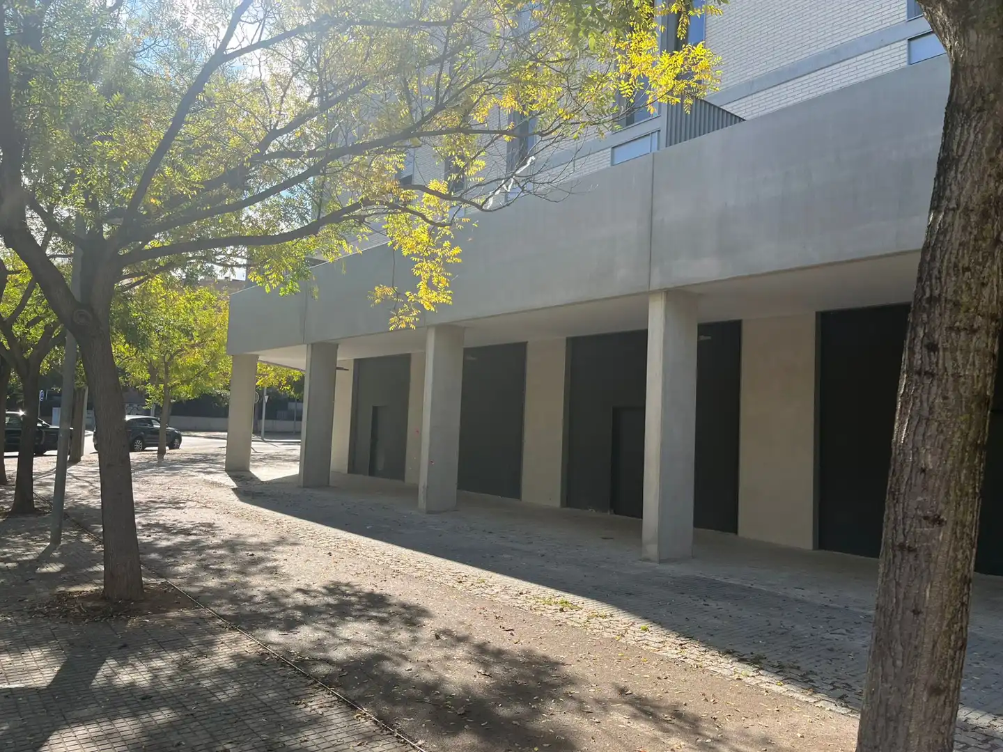 Vista exterior de Local de alquiler en Sant Cugat del Vallès