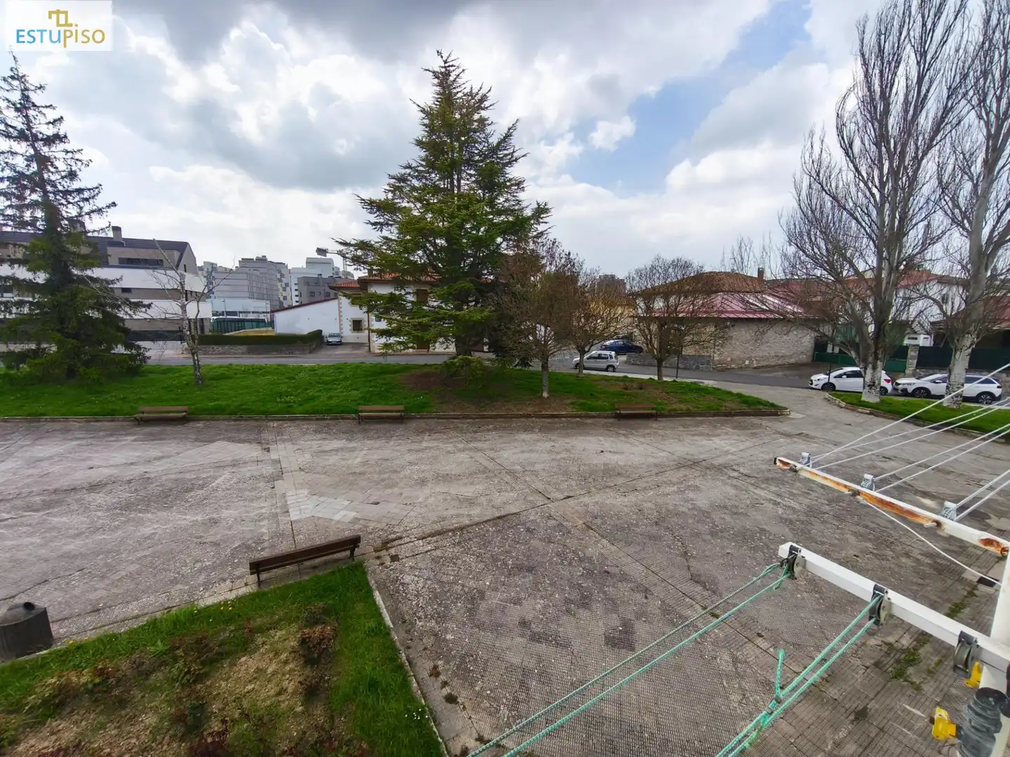 Piso en venta en Calle CEFERINO URIEN, Ali Gobeo