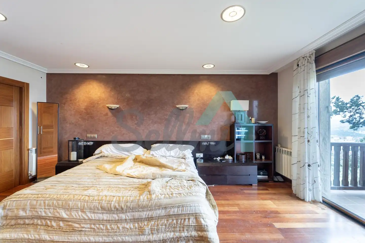 Habitación de Casa o chalet en venta en Oviedo  con Calefacción, Jardín privado y Parquet