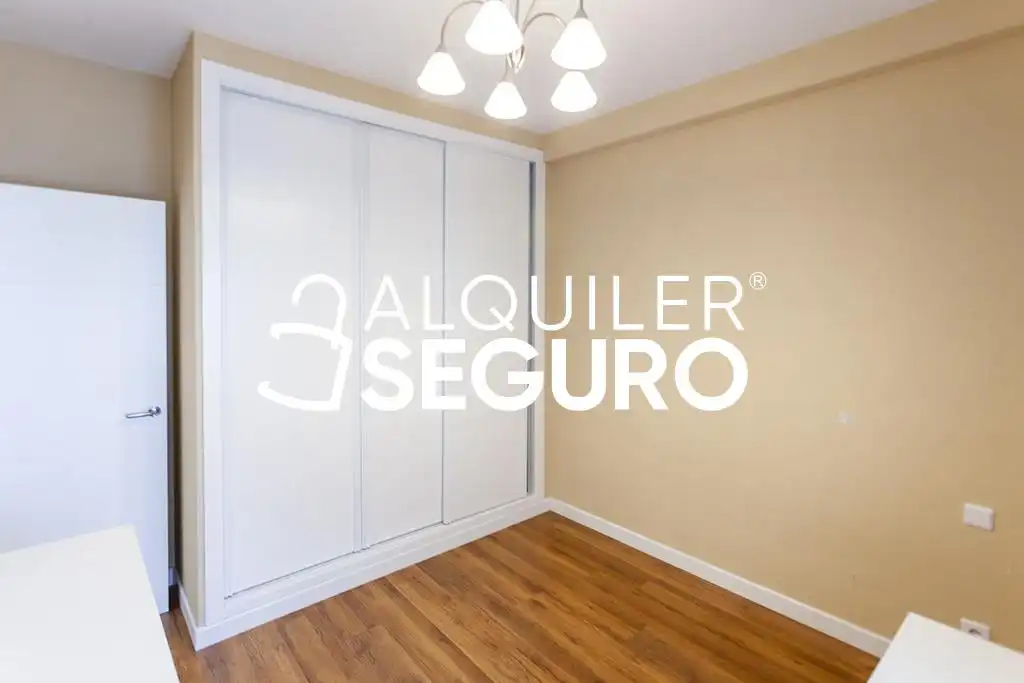 Flat with lift to rent in de Agustin de Foxá, imagen 17