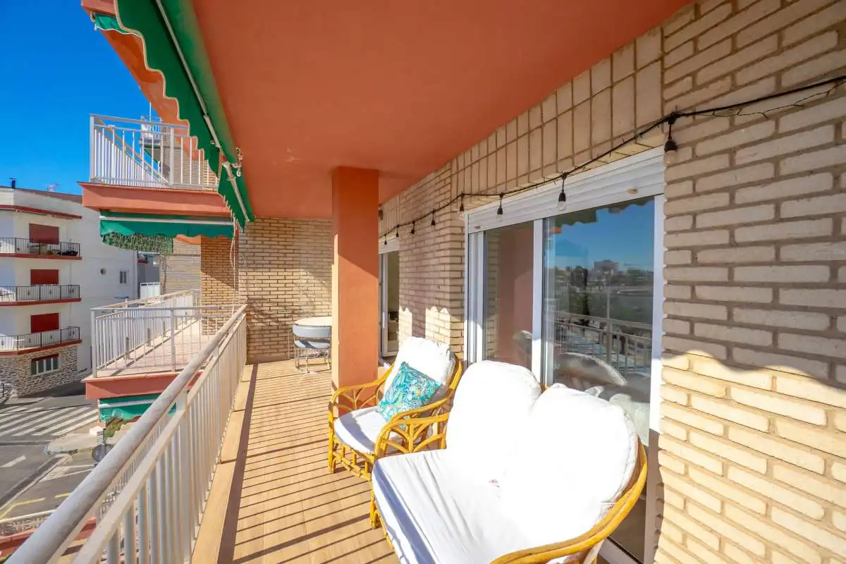 Habitación de Apartamento de alquiler en San Pedro del Pinatar con Amueblado
