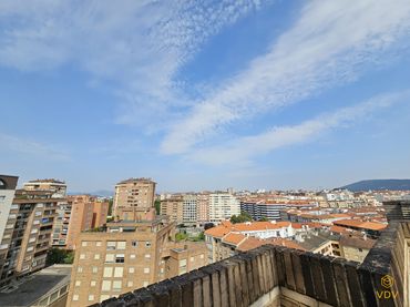 Piso con balcón en venta en Calle de Miguel Astráin