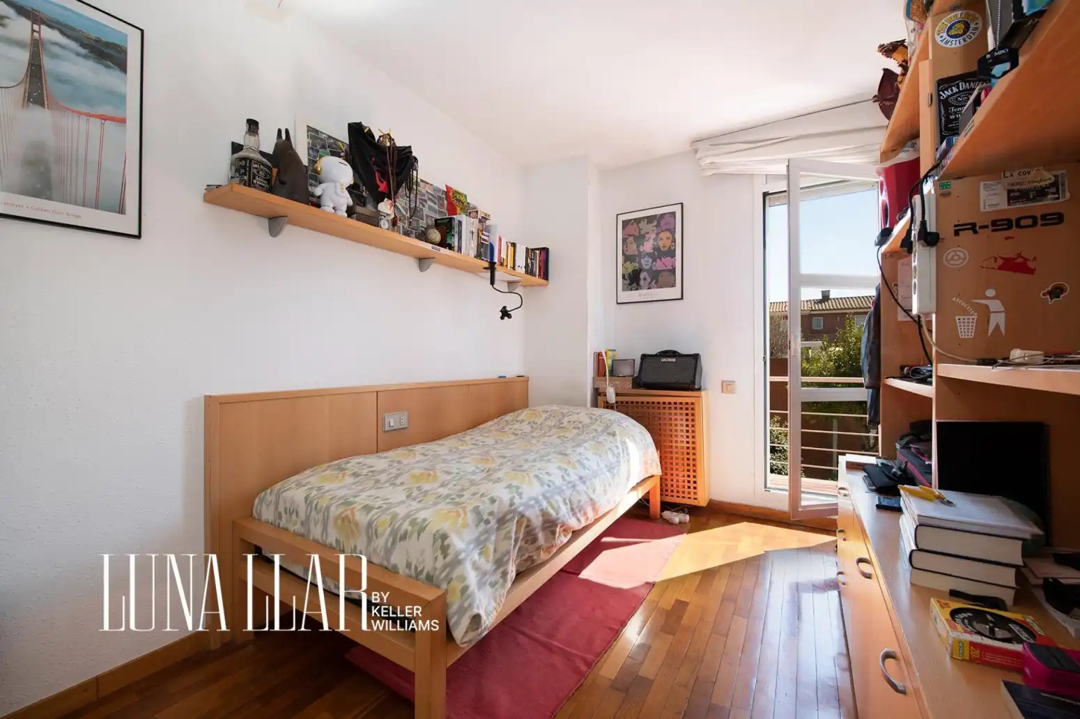Bedroom of Detached homes for sale in Sant Joan Despí  with Heating and Parquet flooring