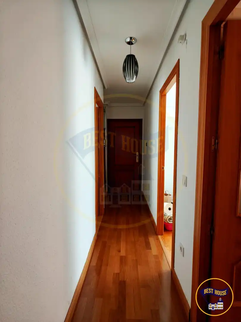 Piso de alquiler en Cuenca con Calefacción, Parquet y Amueblado