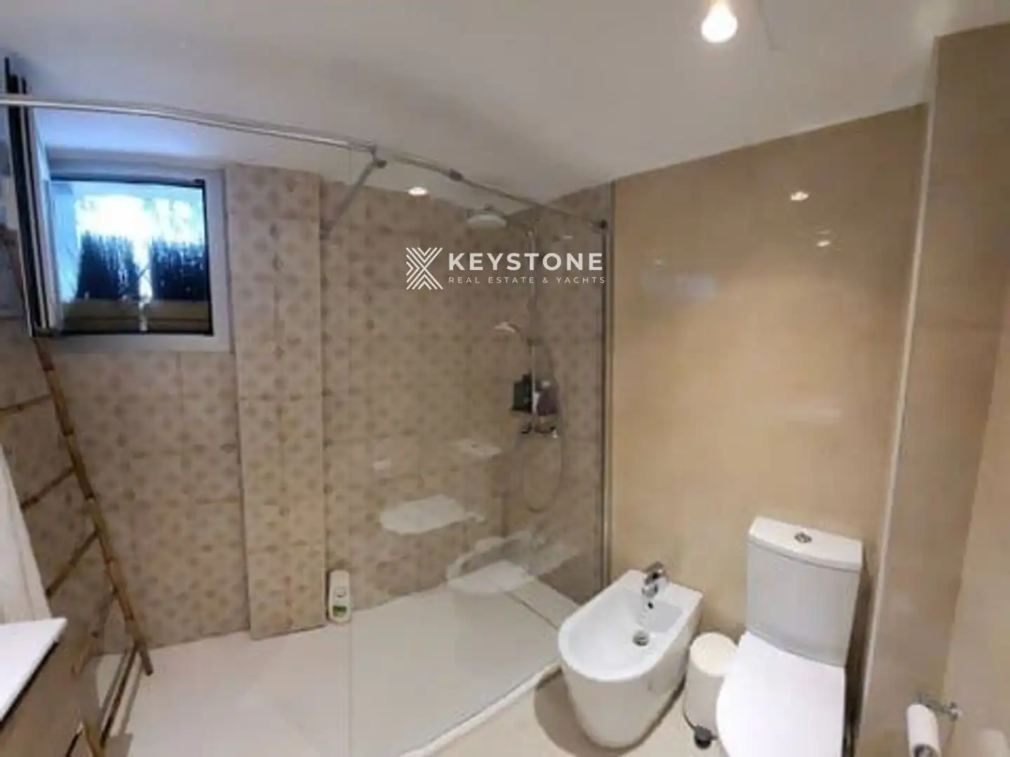 Bathroom of Flat for sale in Calvià  with Air Conditioner, Terrace and Swimming Pool