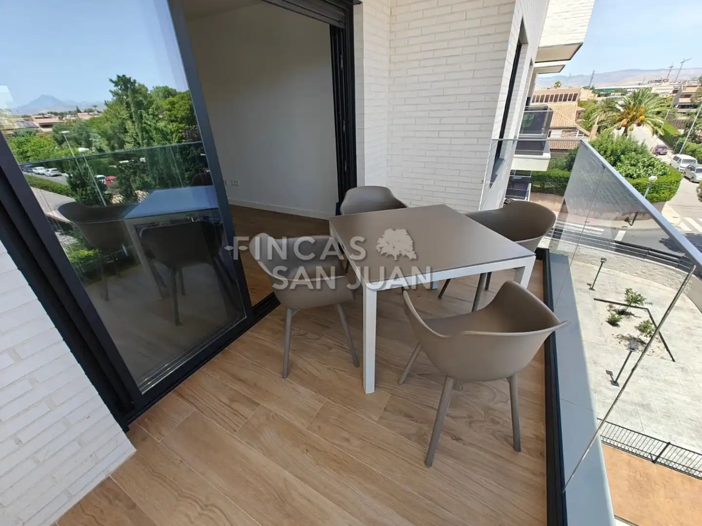 Terraza de Piso de alquiler en Sant Joan d'Alacant con Terraza, Trastero y Piscina comunitaria