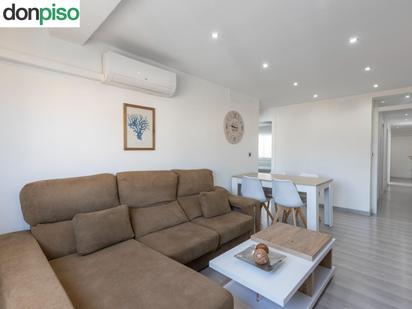 Sala d'estar de Àtic en venda en  Granada Capital amb Aire condicionat i Calefacció