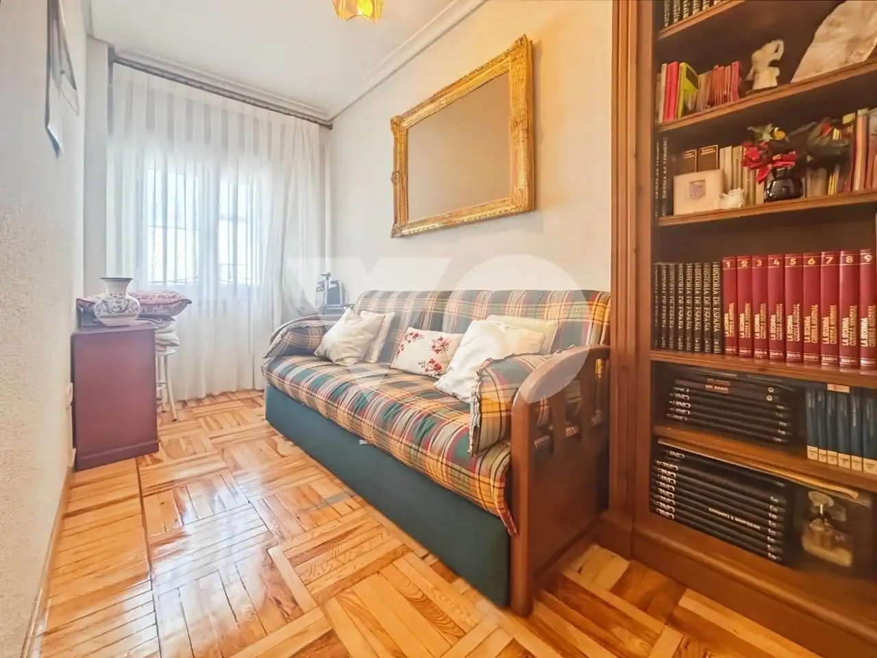 Sala d'estar de Pis en venda en Madrid amb Aire condicionat, Calefacció i Parquet