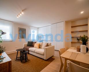 Living room of Flat to rent in  Madrid Capital  with Air Conditioner, Heating and Terrace