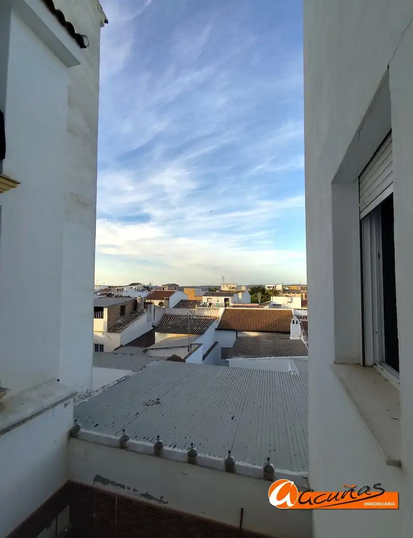 Vista exterior de Pis de lloguer en Alameda amb Terrassa i Moblat