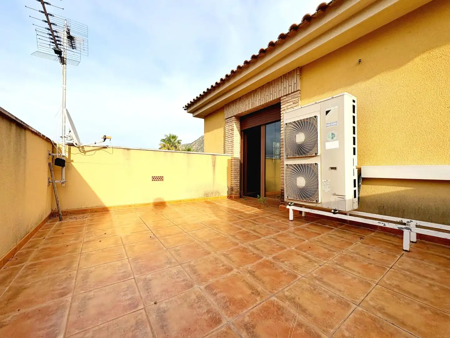 Vista exterior de Casa o xalet en venda en Murcia amb Aire condicionat, Calefacció i Jardí privat