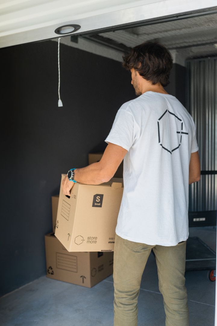 Box room to rent in Calle Halcón, 2, Sudeste Industrial