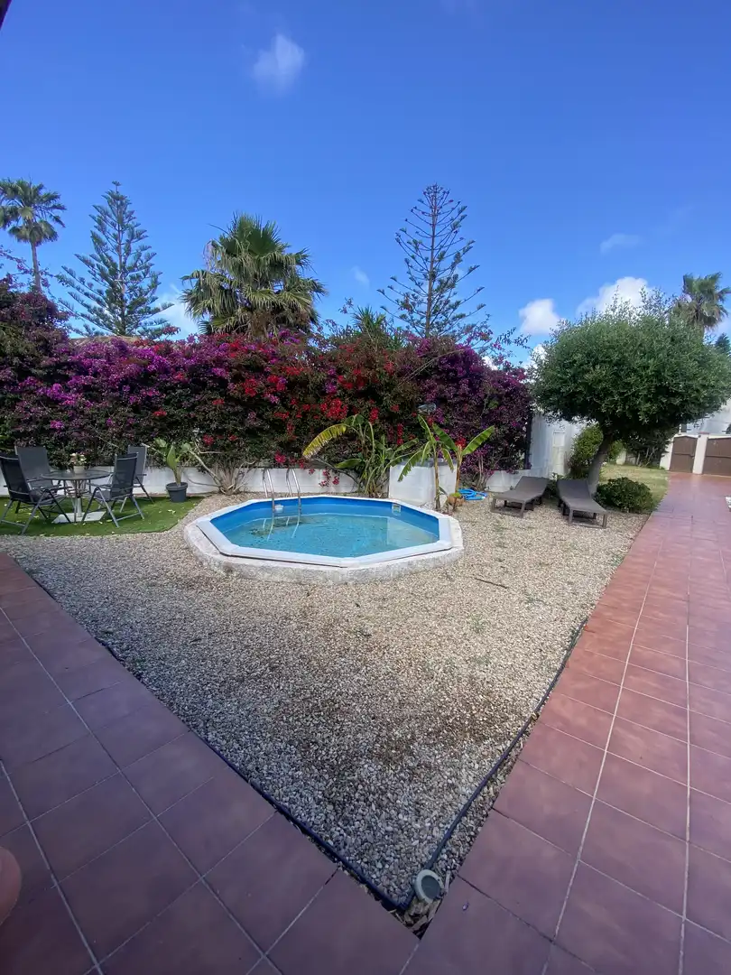 Swimming pool of Houses for sale in Chiclana de la Frontera  with Air Conditioner, Storage room and Swimming Pool