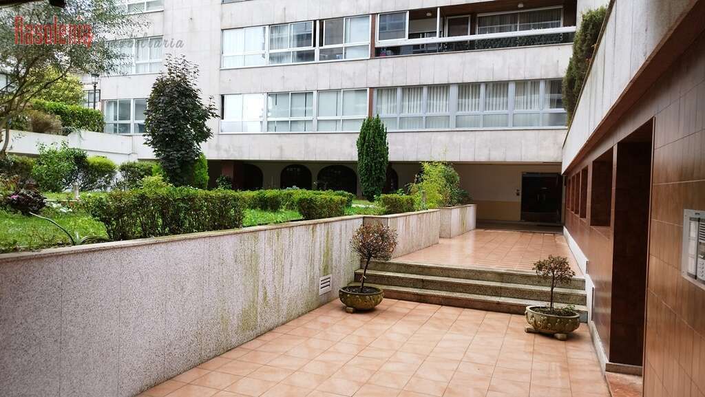 Exterior view of Office for sale in Vigo   with Terrace