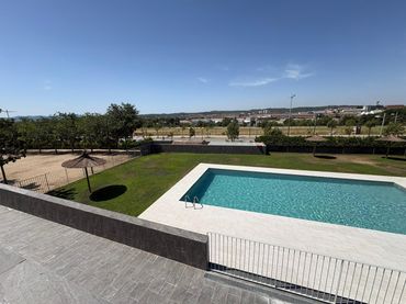 Wohnung mit Pool zum Verkauf in Passeig del Regne Unit 36
