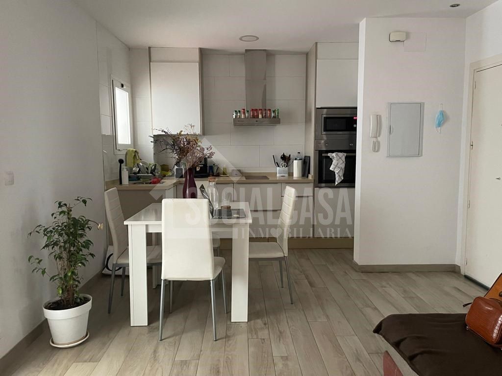 Flat to rent in C. Alcalde Sanz Noguer, 26, 26, Ciudad Jardín - Zoco