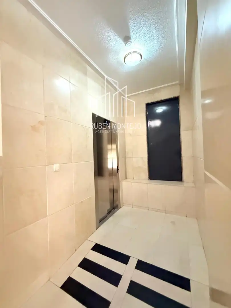 Badezimmer von Wohnung zur Miete in Salamanca mit Heizung, Parkett und Terrasse