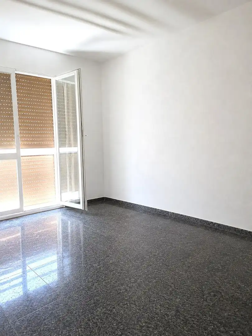 Habitación de Piso en venta en Santa Oliva con Calefacción, Balcón y Alarma
