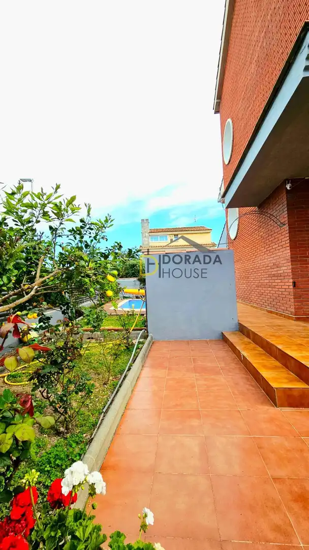 Exterior view of Houses for sale in Cambrils  with Air Conditioner, Heating and Private garden
