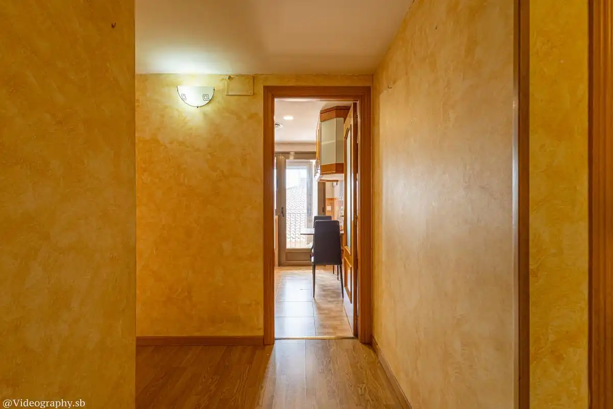 Wohnung zum Verkauf in Los Santos de la Humosa mit Klimaanlage, Heizung und Abstellraum