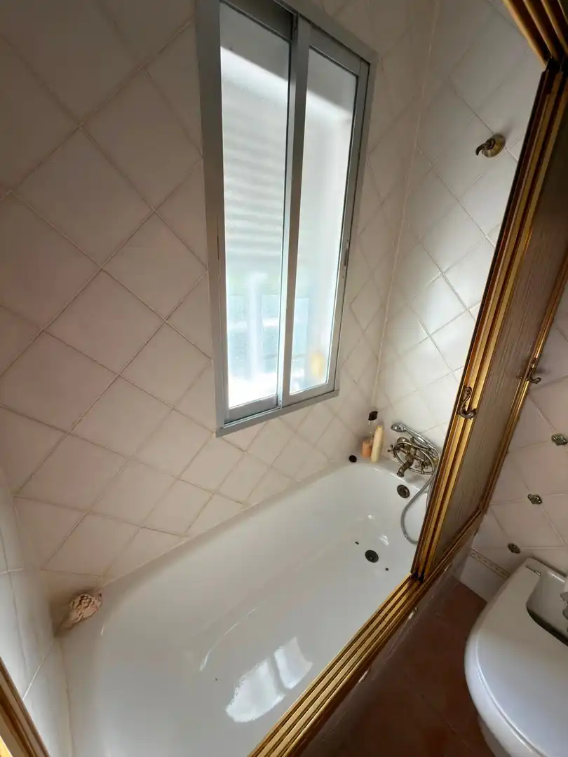 Bathroom of Houses for sale in Ontígola  with Air Conditioner, Heating and Private garden