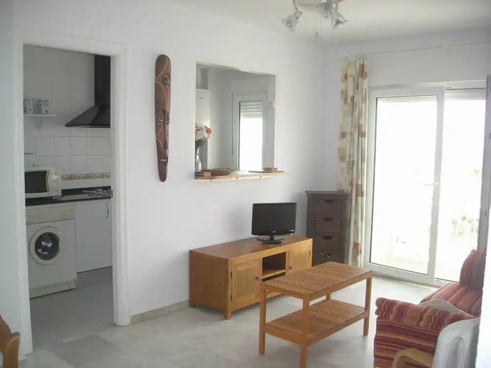 Sala de estar de Apartamento de alquiler en Conil de la Frontera con Aire acondicionado, Terraza y Amueblado