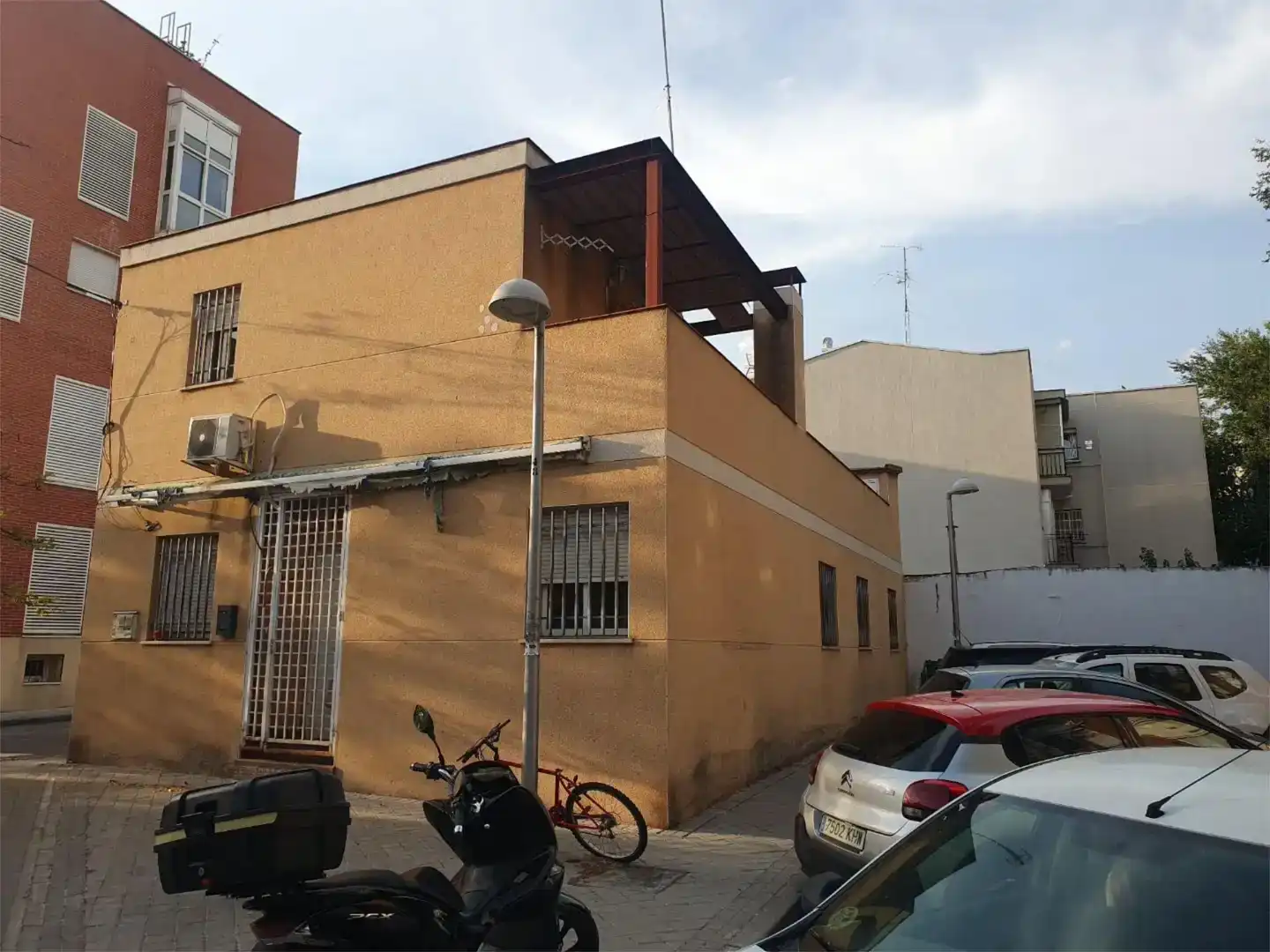 Vista exterior de Casa o chalet en venta en Madrid con Aire acondicionado y Trastero